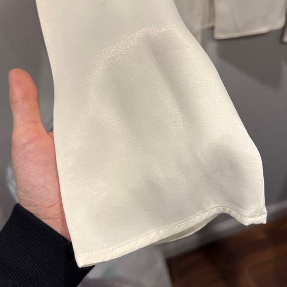 De Rococo Button Down - Picture 4 of 5